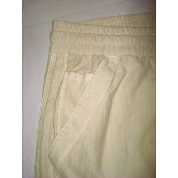 NWT $69 Womens Plus size 26 Athleta Farallon Shorts Ivory WHite Organic Cotton - Picture 2 of 5